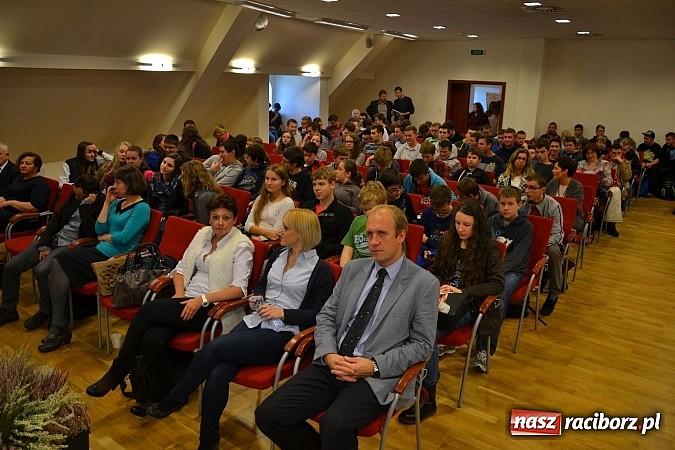 Zdjęcie w galerii na portalu naszraciborz.pl: O współczesnej nauce w średniowiecznych murach wiadomości z regionu