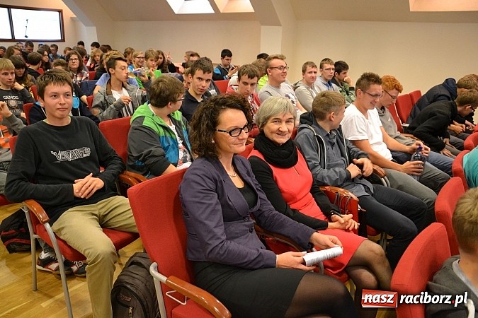 Zdjęcie w galerii na portalu naszraciborz.pl: O współczesnej nauce w średniowiecznych murach wiadomości z regionu