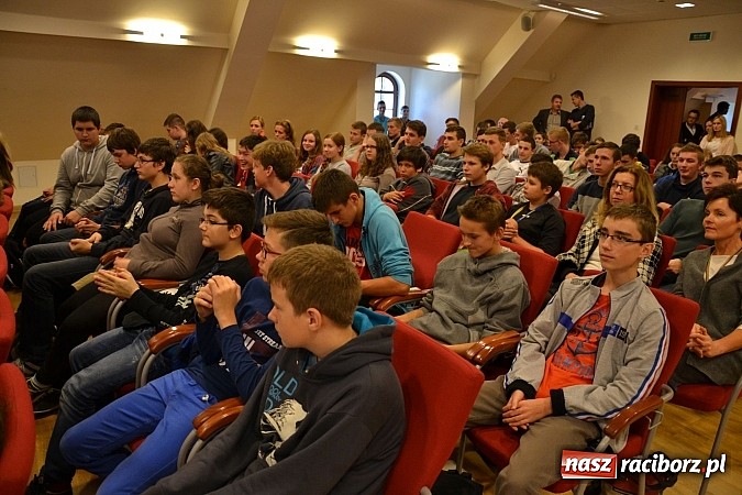 Zdjęcie w galerii na portalu naszraciborz.pl: O współczesnej nauce w średniowiecznych murach wiadomości z regionu