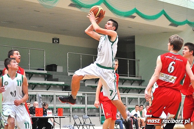 Zdjęcie w galerii na portalu naszraciborz.pl: Raciborscy koszykarze nie dali rady Dąbrowie Górniczej wiadomości z regionu