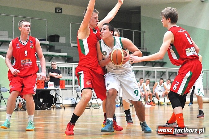 Zdjęcie w galerii na portalu naszraciborz.pl: Raciborscy koszykarze nie dali rady Dąbrowie Górniczej wiadomości z regionu