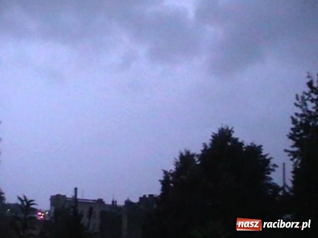 Zdjęcie w galerii na portalu naszraciborz.pl: Opis burzy 9 lipca 2009r. Racibórz wiadomości z regionu
