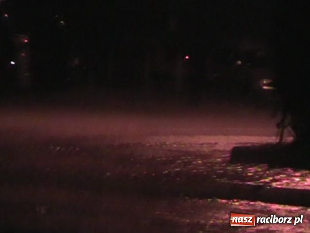 Zdjęcie w galerii na portalu naszraciborz.pl: Opis burzy 9 lipca 2009r. Racibórz wiadomości z regionu