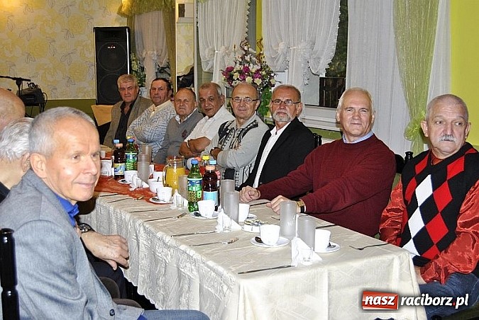Zdjęcie w galerii na portalu naszraciborz.pl: Rafakowscy emeryci świętowali Dzień Seniora wiadomości z regionu