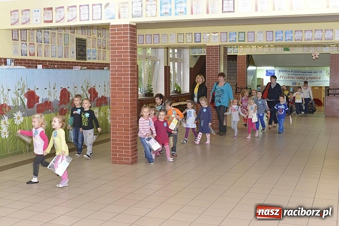 Zdjęcie w galerii na portalu naszraciborz.pl: Dzień Otwartych Drzwi w SP18 wiadomości z regionu