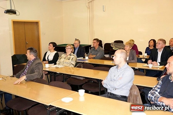 Zdjęcie w galerii na portalu naszraciborz.pl: O zagrożeniach terrorystycznych w Starostwie Powiatowym w Raciborzu wiadomości z regionu