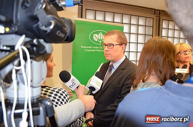 Zdjęcie w galerii na portalu naszraciborz.pl: Nowoczesny radar meteorologiczny powstanie na G&oacute;rze Św. Anny - umowa podpisana wiadomości z regionu