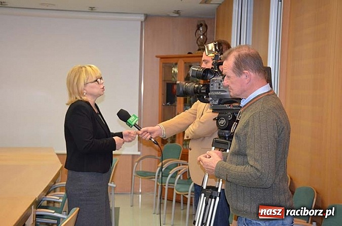 Zdjęcie w galerii na portalu naszraciborz.pl: Nowoczesny radar meteorologiczny powstanie na G&oacute;rze Św. Anny - umowa podpisana wiadomości z regionu