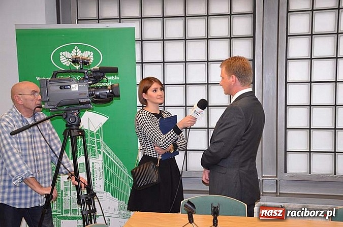 Zdjęcie w galerii na portalu naszraciborz.pl: Nowoczesny radar meteorologiczny powstanie na G&oacute;rze Św. Anny - umowa podpisana wiadomości z regionu