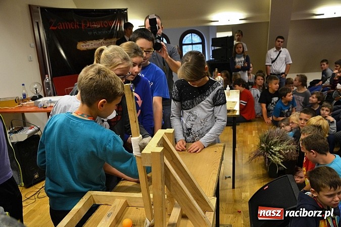 Zdjęcie w galerii na portalu naszraciborz.pl: VII Raciborskie Dni Nauki i Techniki - dzień drugi wiadomości z regionu