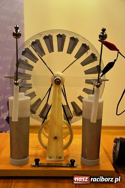 Zdjęcie w galerii na portalu naszraciborz.pl: VII Raciborskie Dni Nauki i Techniki - dzień drugi wiadomości z regionu