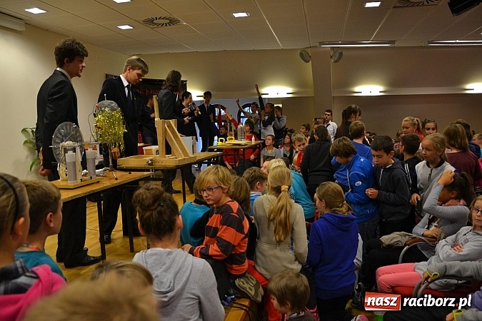 Zdjęcie w galerii na portalu naszraciborz.pl: VII Raciborskie Dni Nauki i Techniki - dzień drugi wiadomości z regionu