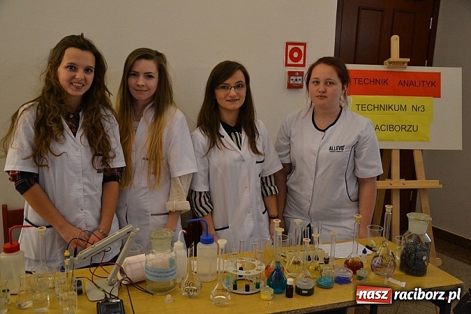 Zdjęcie w galerii na portalu naszraciborz.pl: VII Raciborskie Dni Nauki i Techniki - dzień drugi wiadomości z regionu