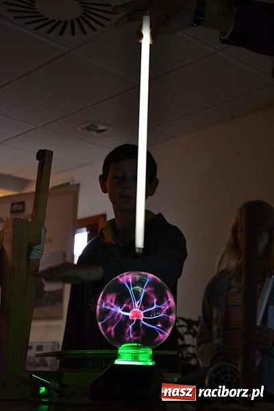 Zdjęcie w galerii na portalu naszraciborz.pl: VII Raciborskie Dni Nauki i Techniki - dzień drugi wiadomości z regionu