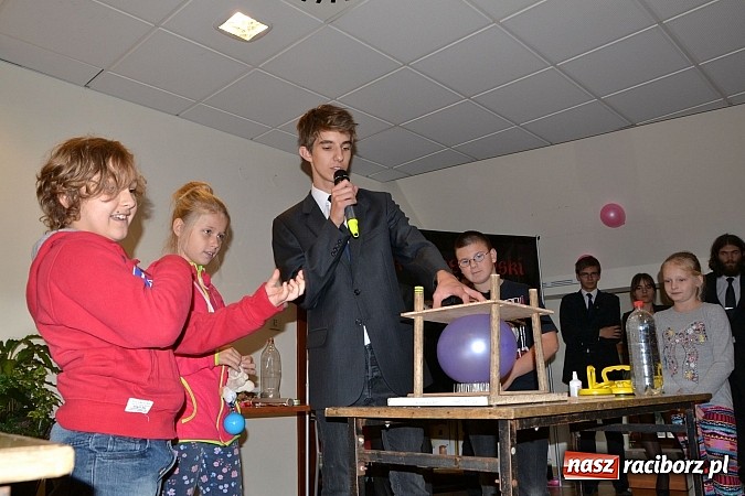 Zdjęcie w galerii na portalu naszraciborz.pl: VII Raciborskie Dni Nauki i Techniki - dzień drugi wiadomości z regionu