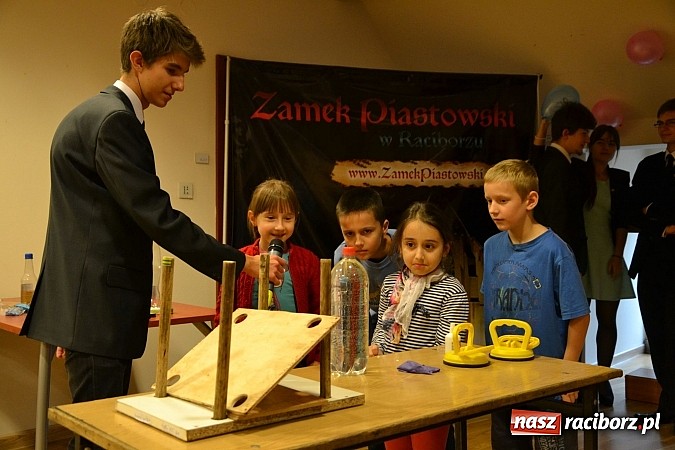 Zdjęcie w galerii na portalu naszraciborz.pl: VII Raciborskie Dni Nauki i Techniki - dzień drugi wiadomości z regionu