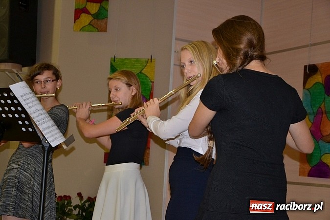 Zdjęcie w galerii na portalu naszraciborz.pl: Dzień Edukacji Narodowej w Krzyżanowicach wiadomości z regionu