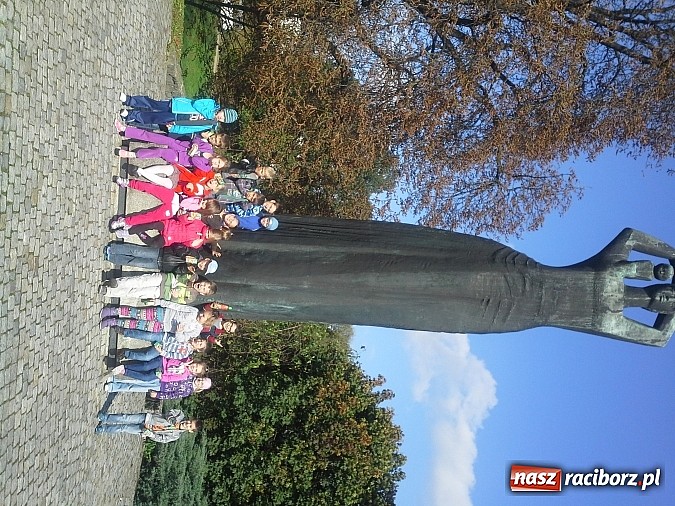 Zdjęcie w galerii na portalu naszraciborz.pl: Sześciolatki z SP4 na Dniach Nauki i Techniki w Technikum Mechanicznym wiadomości z regionu