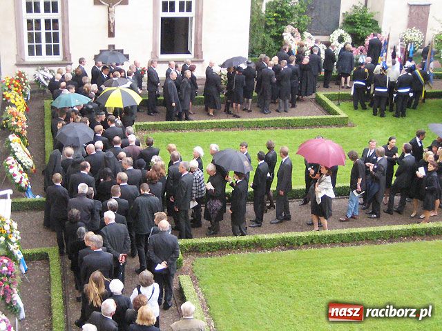 Zdjęcie w galerii na portalu naszraciborz.pl: Pożegnanie księcia Franza Albrechta wiadomości z regionu