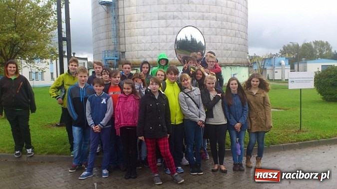 Zdjęcie w galerii na portalu naszraciborz.pl: Jesień pod znakiem ekologii w Gimnazjum nr 1 im. Wisławy Szymborskiej  wiadomości z regionu