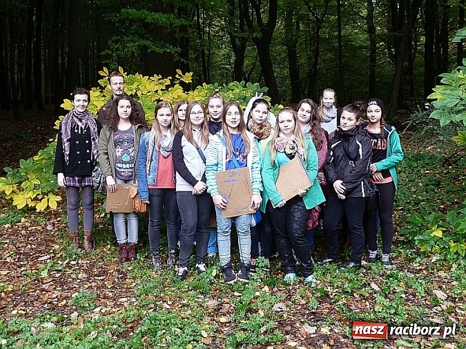 Zdjęcie w galerii na portalu naszraciborz.pl: Jesień pod znakiem ekologii w Gimnazjum nr 1 im. Wisławy Szymborskiej  wiadomości z regionu
