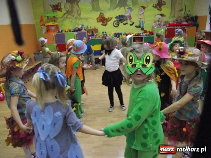 Zdjęcie w galerii na portalu naszraciborz.pl: Przedszkolaki z Brzezia: na opady mamy rady  wiadomości z regionu