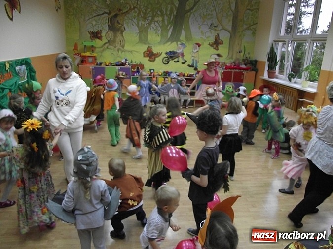 Zdjęcie w galerii na portalu naszraciborz.pl: Przedszkolaki z Brzezia: na opady mamy rady  wiadomości z regionu