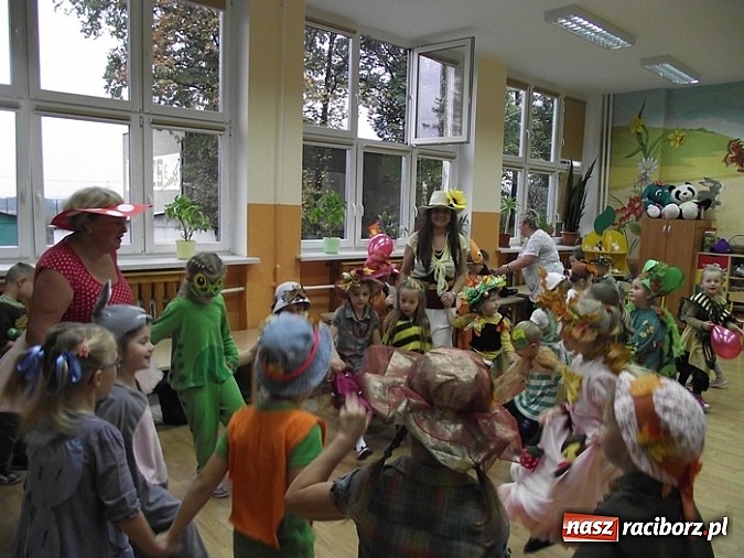 Zdjęcie w galerii na portalu naszraciborz.pl: Przedszkolaki z Brzezia: na opady mamy rady  wiadomości z regionu