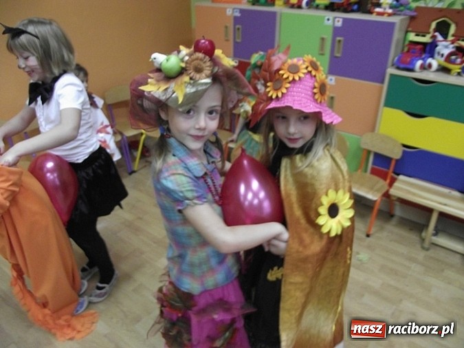 Zdjęcie w galerii na portalu naszraciborz.pl: Przedszkolaki z Brzezia: na opady mamy rady  wiadomości z regionu