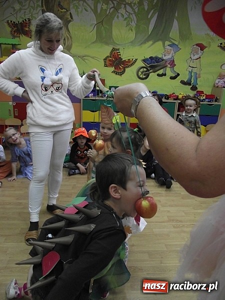 Zdjęcie w galerii na portalu naszraciborz.pl: Przedszkolaki z Brzezia: na opady mamy rady  wiadomości z regionu