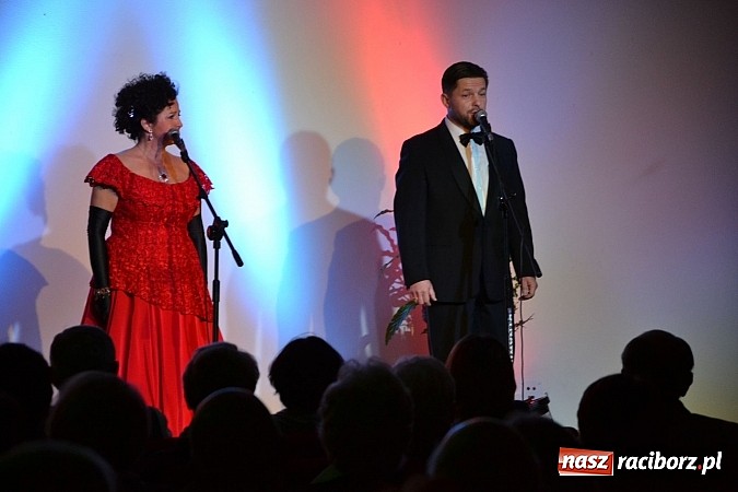 Zdjęcie w galerii na portalu naszraciborz.pl: W krainie Czardasza, czyli najpiękniejsze opery i operetki na zamku  wiadomości z regionu