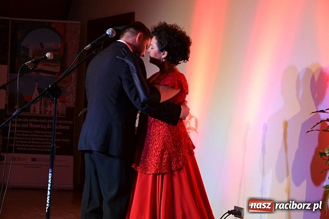 Zdjęcie w galerii na portalu naszraciborz.pl: W krainie Czardasza, czyli najpiękniejsze opery i operetki na zamku  wiadomości z regionu