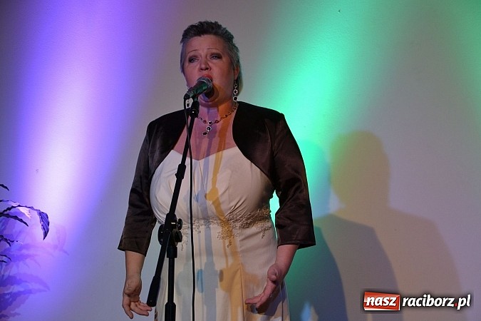 Zdjęcie w galerii na portalu naszraciborz.pl: W krainie Czardasza, czyli najpiękniejsze opery i operetki na zamku  wiadomości z regionu