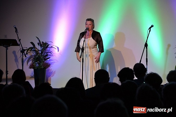 Zdjęcie w galerii na portalu naszraciborz.pl: W krainie Czardasza, czyli najpiękniejsze opery i operetki na zamku  wiadomości z regionu