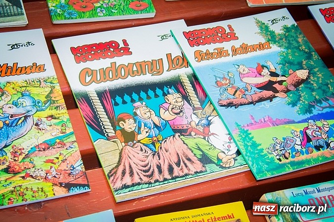 Zdjęcie w galerii na portalu naszraciborz.pl: Wielkie czytanie, czyli wieczór bajek w SP 15 wiadomości z regionu