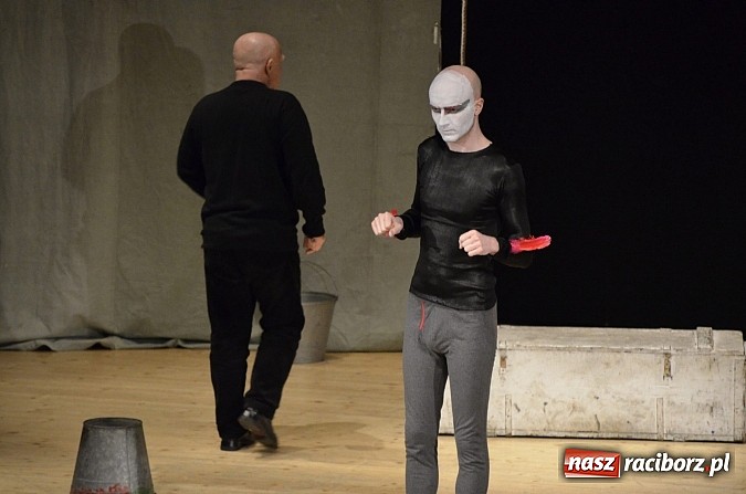 Zdjęcie w galerii na portalu naszraciborz.pl: Burza według Shakespeare`a na deskach RCK  wiadomości z regionu