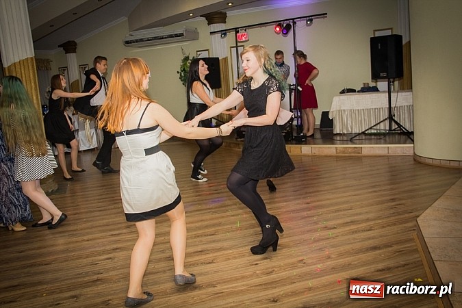 Zdjęcie w galerii na portalu naszraciborz.pl: Półmetek I LO w Raciborzu wiadomości z regionu