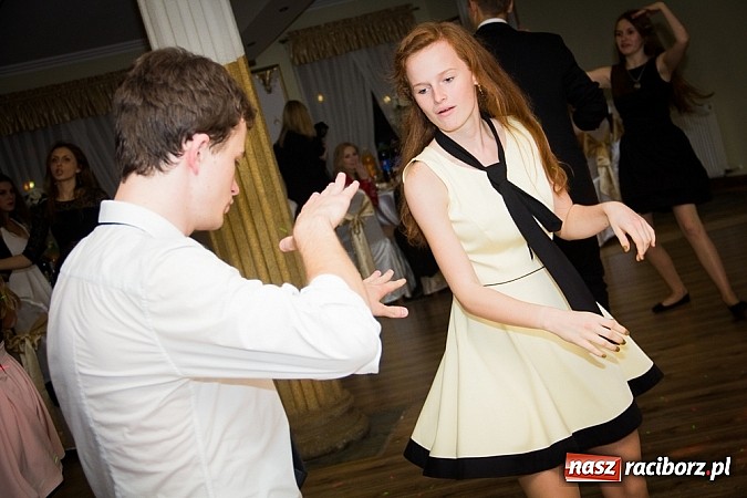 Zdjęcie w galerii na portalu naszraciborz.pl: Półmetek I LO w Raciborzu wiadomości z regionu