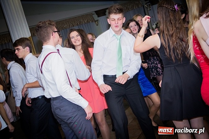 Zdjęcie w galerii na portalu naszraciborz.pl: Półmetek I LO w Raciborzu wiadomości z regionu