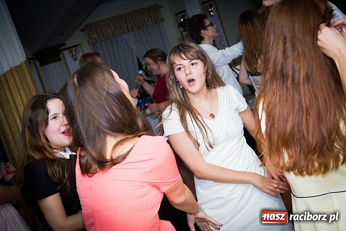 Zdjęcie w galerii na portalu naszraciborz.pl: Półmetek I LO w Raciborzu wiadomości z regionu