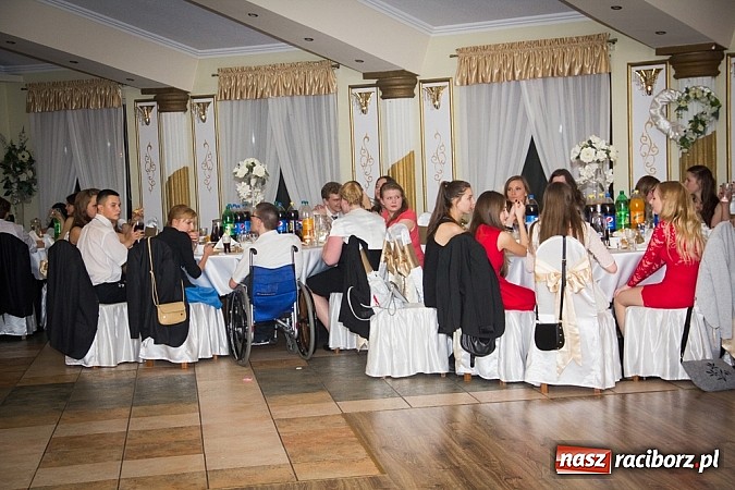 Zdjęcie w galerii na portalu naszraciborz.pl: Półmetek I LO w Raciborzu wiadomości z regionu