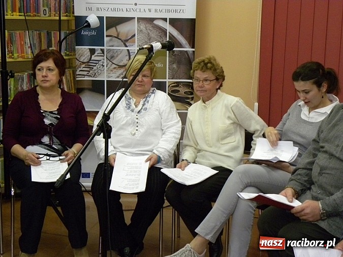 Zdjęcie w galerii na portalu naszraciborz.pl: Pokonać chorobę sztuką - wernisaż w galerii Gawra wiadomości z regionu