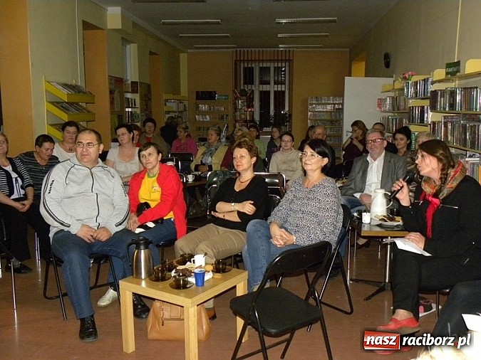 Zdjęcie w galerii na portalu naszraciborz.pl: Pokonać chorobę sztuką - wernisaż w galerii Gawra wiadomości z regionu