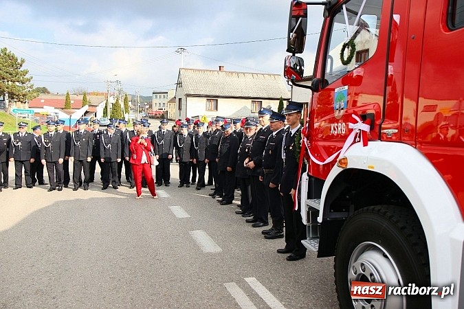 Zdjęcie w galerii na portalu naszraciborz.pl: 110-lecie OSP oraz poświęcenie nowego wozu, czyli wielkie strażackie święto w Lubomi wiadomości z regionu