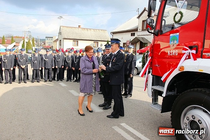 Zdjęcie w galerii na portalu naszraciborz.pl: 110-lecie OSP oraz poświęcenie nowego wozu, czyli wielkie strażackie święto w Lubomi wiadomości z regionu