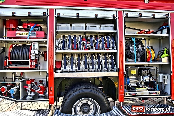 Zdjęcie w galerii na portalu naszraciborz.pl: 110-lecie OSP oraz poświęcenie nowego wozu, czyli wielkie strażackie święto w Lubomi wiadomości z regionu