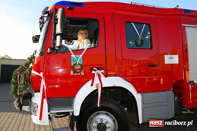 Zdjęcie w galerii na portalu naszraciborz.pl: 110-lecie OSP oraz poświęcenie nowego wozu, czyli wielkie strażackie święto w Lubomi wiadomości z regionu