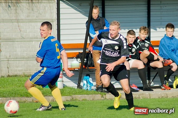 Zdjęcie w galerii na portalu naszraciborz.pl: Klasa okręgowa: Jarosław Pawelec katem Tworkowa wiadomości z regionu