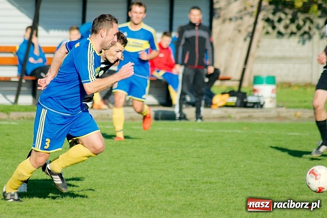 Zdjęcie w galerii na portalu naszraciborz.pl: Klasa okręgowa: Jarosław Pawelec katem Tworkowa wiadomości z regionu