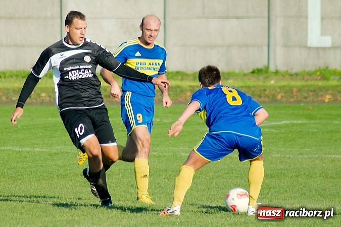 Zdjęcie w galerii na portalu naszraciborz.pl: Klasa okręgowa: Jarosław Pawelec katem Tworkowa wiadomości z regionu